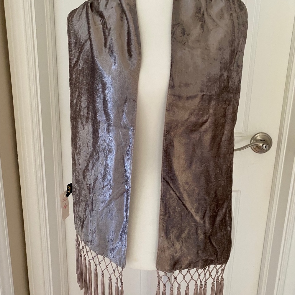 NWT A. BROD Fashion Accessory Scarf